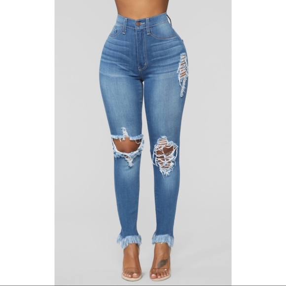 Fashion Nova Denim - 🍑NWOT Fashion Nova Distressed Jeans🍑